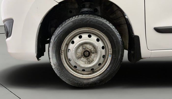 2015 Maruti Wagon R 1.0 LXI CNG, CNG, Manual, 89,114 km, Left Front Wheel