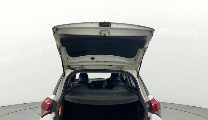 2015 Hyundai Elite i20 SPORTZ 1.2, Petrol, Manual, 89,773 km, Boot Door Open