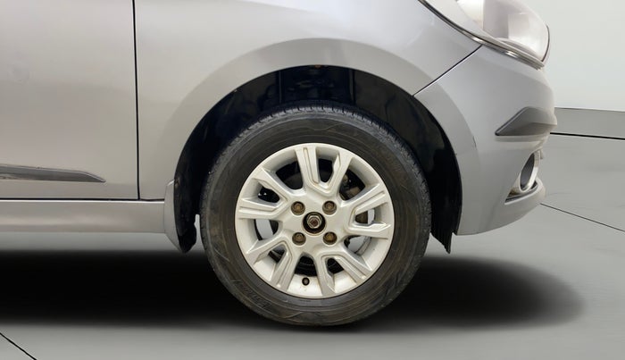 2018 Tata Tiago XZA PETROL, Petrol, Automatic, 56,890 km, Right Front Wheel