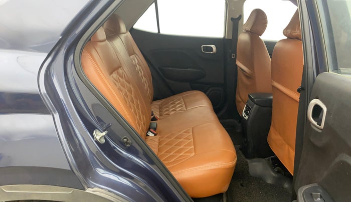 2020 Hyundai VENUE S 1.2, Petrol, Manual, 35,547 km, Right Side Rear Door Cabin