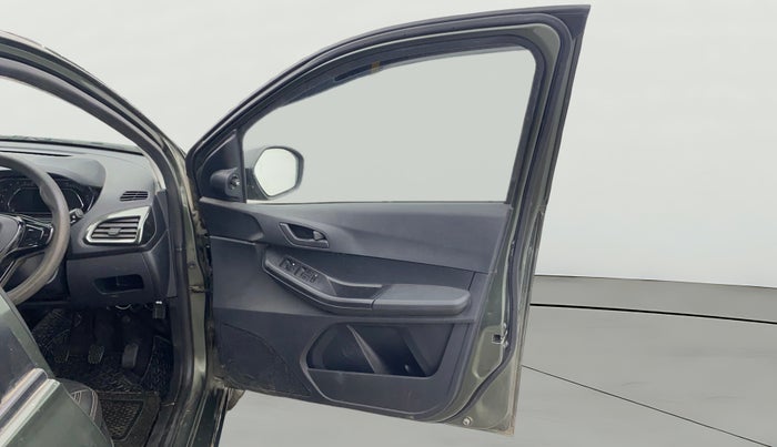 2022 Tata TIAGO NRG XZ MT, Petrol, Manual, 21,609 km, RHS Front Door