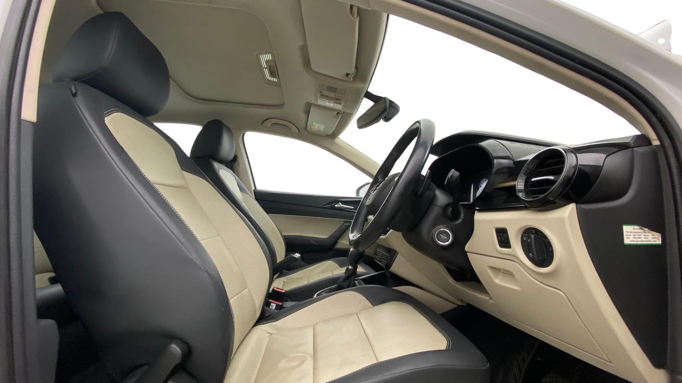 2022 Skoda SLAVIA STYLE 1.0L TSI AT, Petrol, Automatic, 34,915 km, Right Side Front Door Cabin