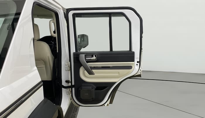 2025 Mahindra Thar Roxx  AX7 L Petrol AT 2WD, Petrol, Automatic, 29,898 km, RHS Rear Door