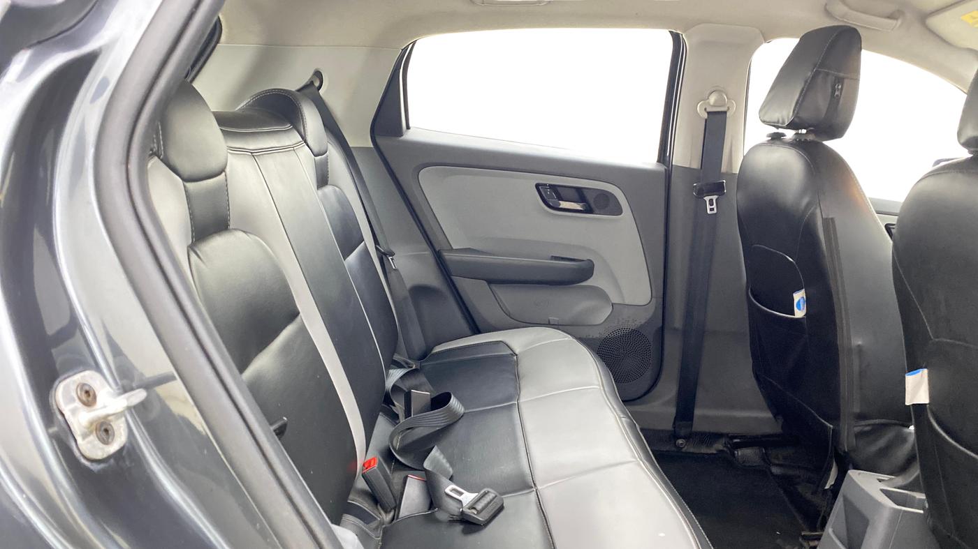 2020 Tata ALTROZ XT PETROL, Petrol, Manual, 84,437 km, Right Side Rear Door Cabin