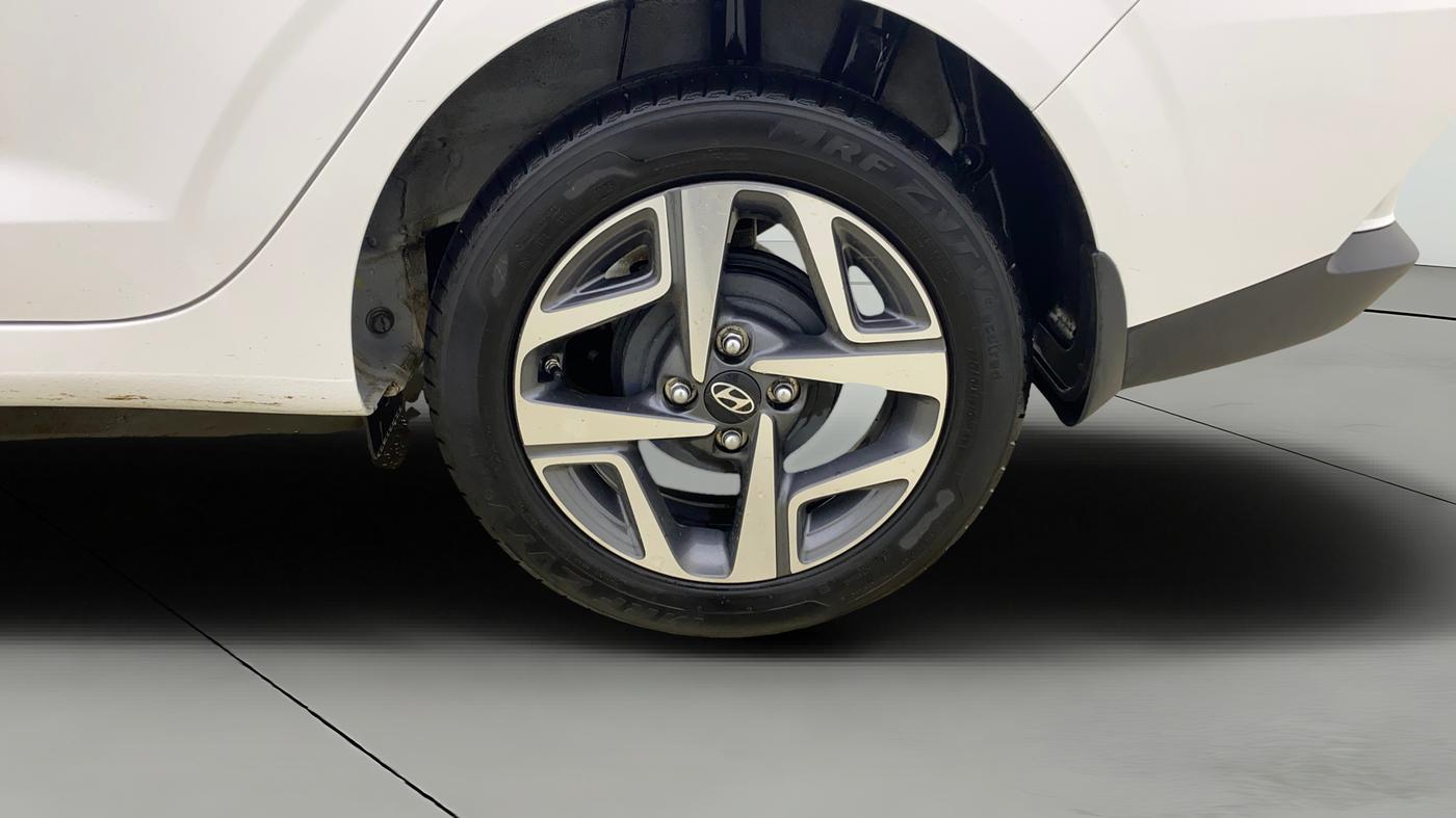 2025 Hyundai AURA SX 1.2 CNG, CNG, Manual, 12,818 km, Left Rear Wheel