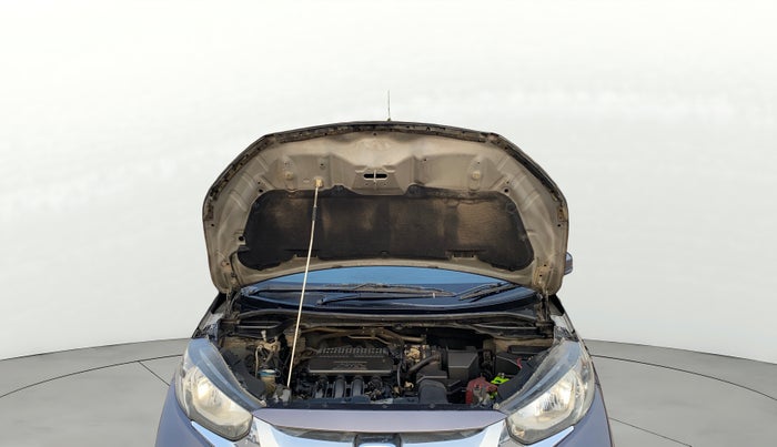 2017 Honda WR-V 1.2L I-VTEC S MT, Petrol, Manual, 1,46,319 km, Open Bonet