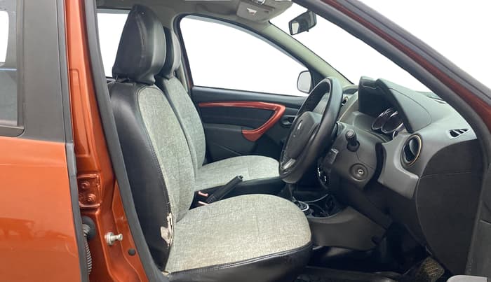 2018 Renault Duster RXS CVT, Petrol, Automatic, 1,22,948 km, Right Side Front Door Cabin