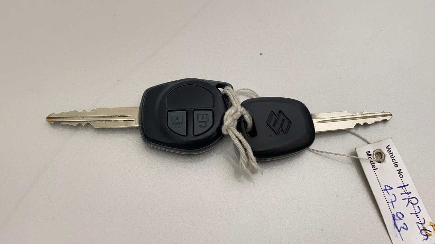 2023 Maruti Alto VXI PLUS, Petrol, Manual, 24,926 km, Key Close Up