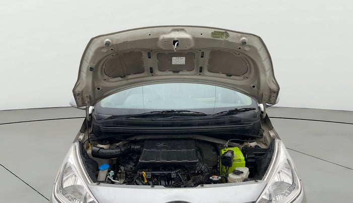 2017 Hyundai Grand i10 SPORTZ 1.2 KAPPA VTVT, Petrol, Manual, 87,298 km, Open Bonet