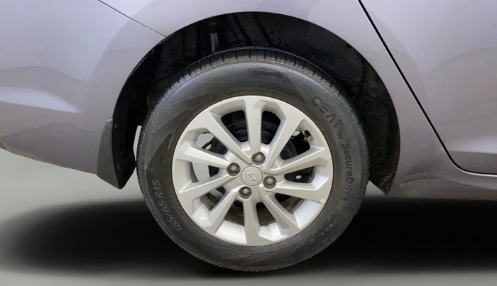2018 Hyundai Verna 1.6 EX VTVT AT, Petrol, Automatic, 34,378 km, Right Rear Wheel