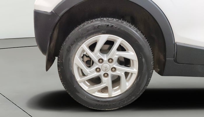 2024 Mahindra XUV300 W8 1.2 PETROL, Petrol, Manual, 29,360 km, Right Rear Wheel