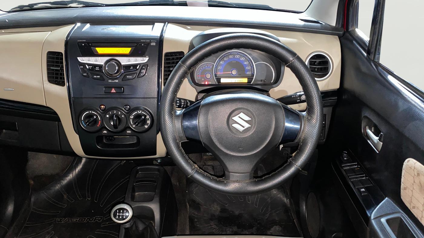 2018 Maruti Wagon R 1.0 VXI, Petrol, Manual, 31,059 km, Steering Wheel Close Up