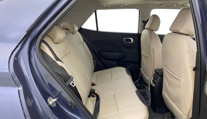 2020 Hyundai VENUE SX PLUS 1.0 TURBO DCT, Petrol, Automatic, 51,905 km, Right Side Rear Door Cabin