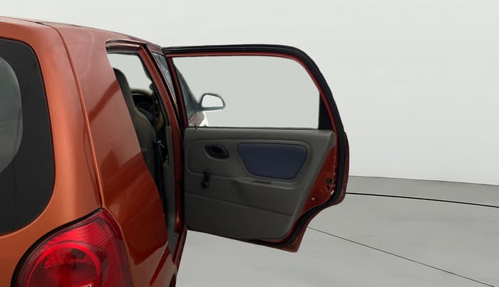 2014 Maruti Alto K10 VXI, Petrol, Manual, 38,973 km, RHS Rear Door