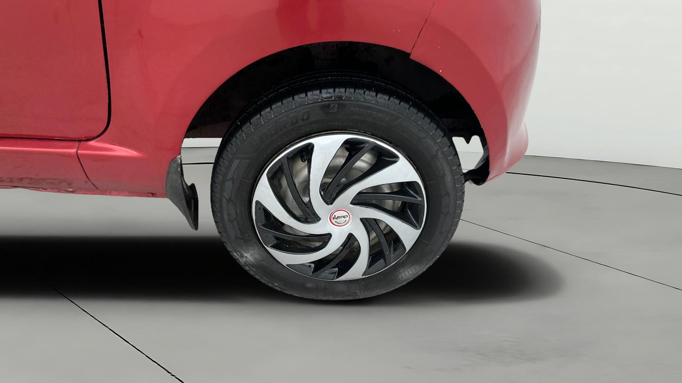 2016 Tata Nano TWIST XTA, Petrol, Automatic, 43,450 km, Right Front Wheel