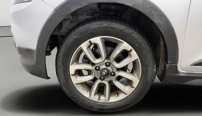 2015 Hyundai i20 Active 1.2 S, Petrol, Manual, 60,409 km, Left Front Wheel