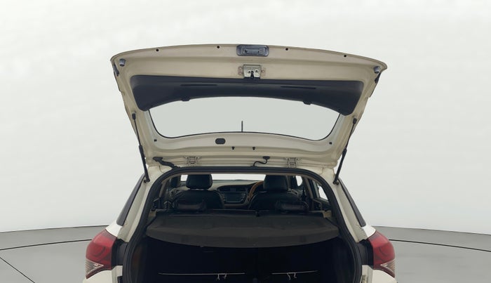 2016 Hyundai Elite i20 ASTA 1.2 (O), Petrol, Manual, 60,081 km, Boot Door Open