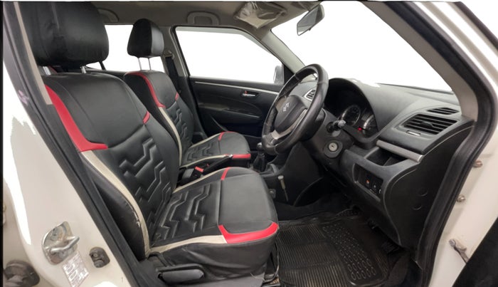 2015 Maruti Swift VXI, Petrol, Manual, 62,671 km, Right Side Front Door Cabin