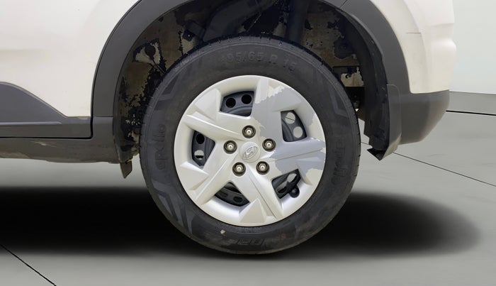 2020 Hyundai VENUE S 1.2, Petrol, Manual, 29,837 km, Left Rear Wheel