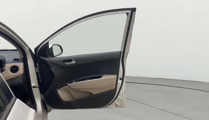 2014 Hyundai Xcent S (O) 1.2, Petrol, Manual, 72,476 km, RHS Front Door