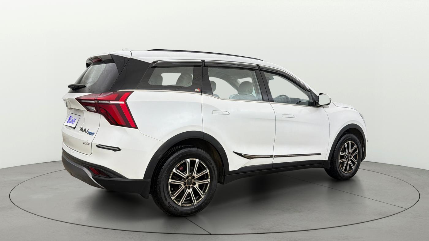 2023 Mahindra XUV700 AX7 Petrol MT 7 STR, Petrol, Manual, 66,086 km, Right Back Diagonal