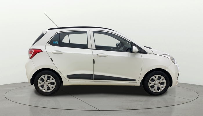2016 Hyundai Grand i10 SPORTZ 1.2 KAPPA VTVT, CNG, Manual, 68,269 km, Right Side View