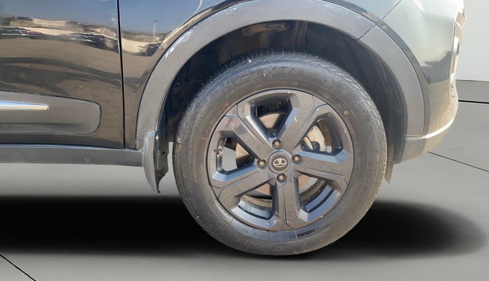 2021 Tata NEXON XZ PLUS (O) PETROL DARK EDITION, Petrol, Manual, 70,244 km, Right Front Wheel