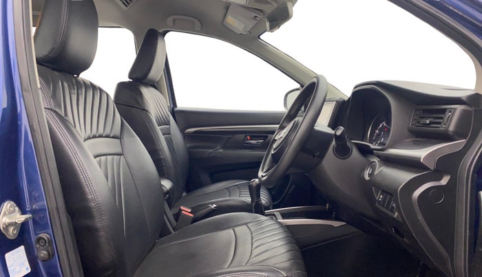 2020 Maruti XL6 ZETA MT, Petrol, Manual, 33,324 km, Right Side Front Door Cabin