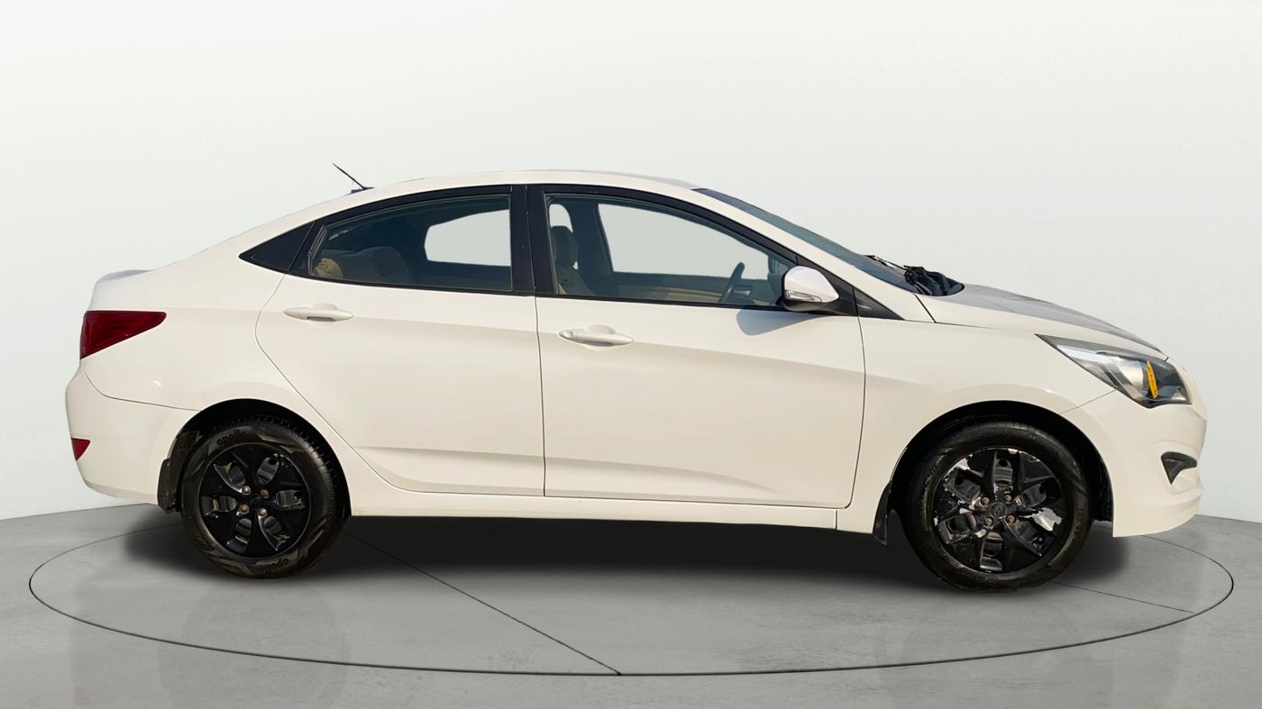 2016 Hyundai Verna 1.6 CRDI S, Diesel, Manual, 9,133 km, Right Side View