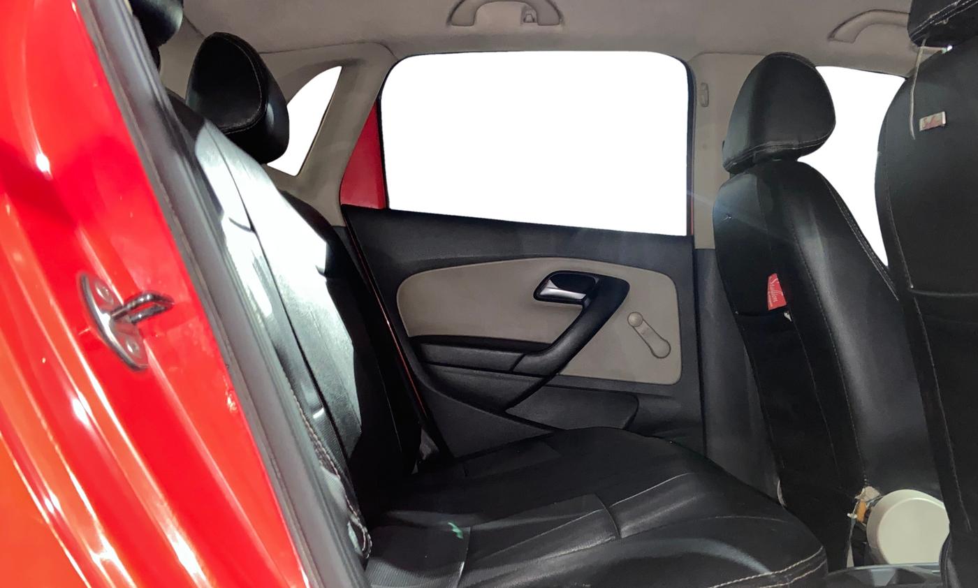 2012 Volkswagen Polo TRENDLINE 1.2L DIESEL, Diesel, Manual, 1,23,452 km, Right Side Rear Door Cabin