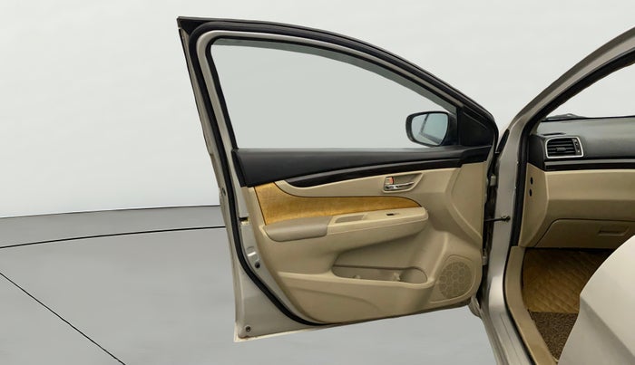 2016 Maruti Ciaz ZXI, Petrol, Manual, 95,555 km, LHS Front Door