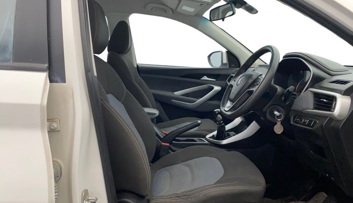 2021 MG HECTOR SUPER 2.0 DIESEL, Diesel, Manual, 90,022 km, Right Side Front Door Cabin