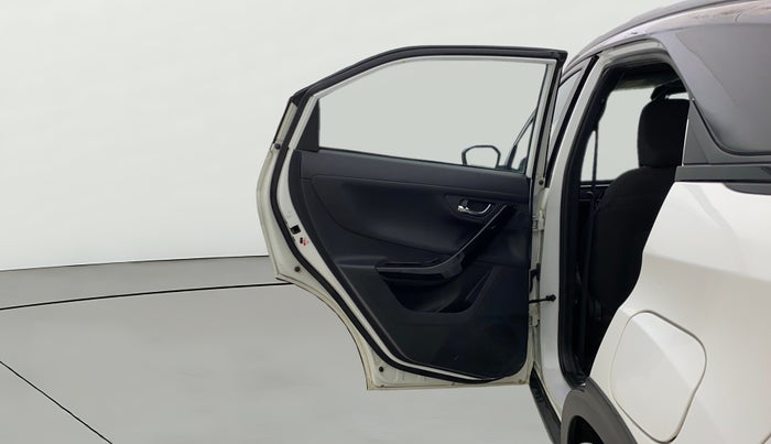 2023 Tata NEXON FEARLESS SUNROOF AMT DUAL TONE 1.5 DIESEL, Diesel, Automatic, 43,327 km, LHS Rear Door