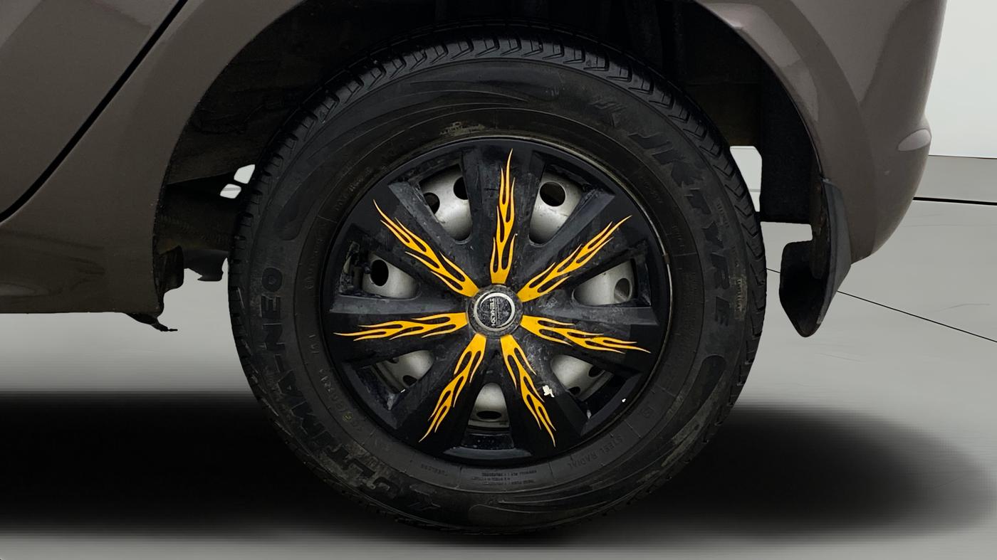 2019 Tata Tiago XE PETROL, Petrol, Manual, 43,686 km, Left Rear Wheel
