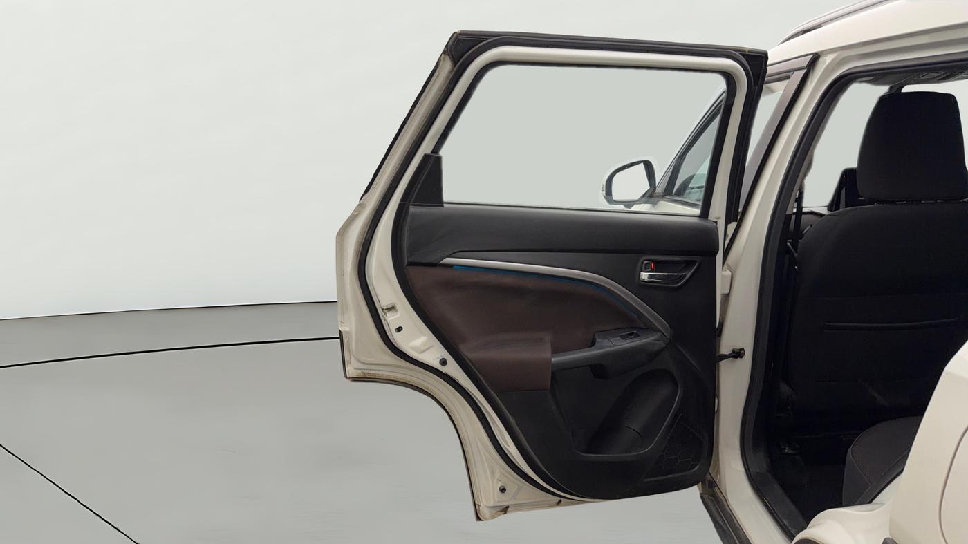 2024 Maruti BREZZA ZXI + AT SMART HYBRID, Petrol, Automatic, 9,544 km, LHS Rear Door