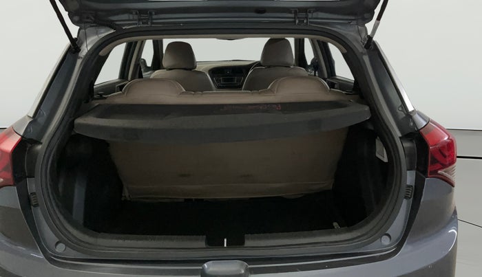 2015 Hyundai Elite i20 SPORTZ 1.2, Petrol, Manual, 56,497 km, Boot Open Zoomed View