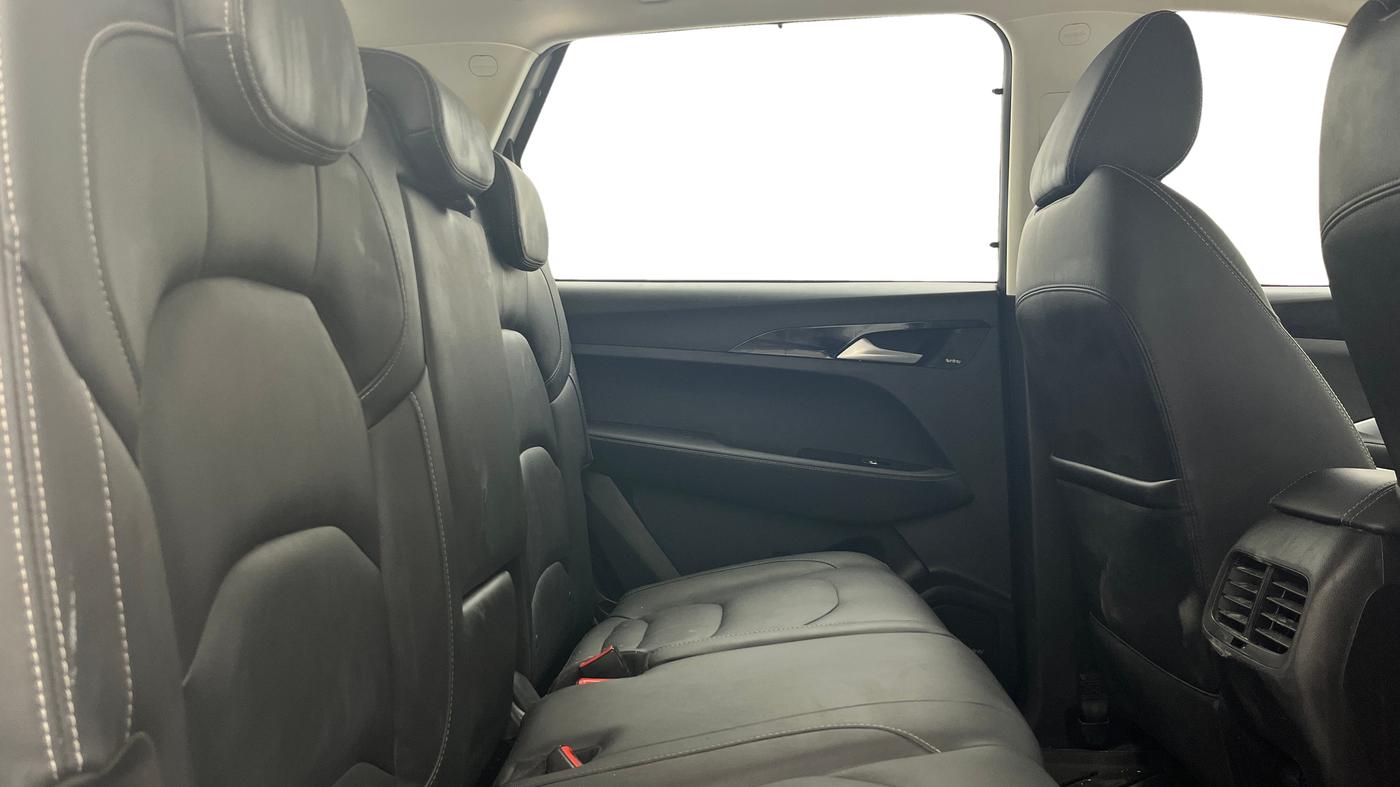 2019 MG HECTOR SHARP 1.5 DCT PETROL, Petrol, Automatic, 55,401 km, Right Side Rear Door Cabin