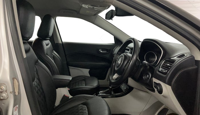 2017 Jeep Compass LIMITED 1.4 PETROL AT, Petrol, Automatic, 57,044 km, Right Side Front Door Cabin