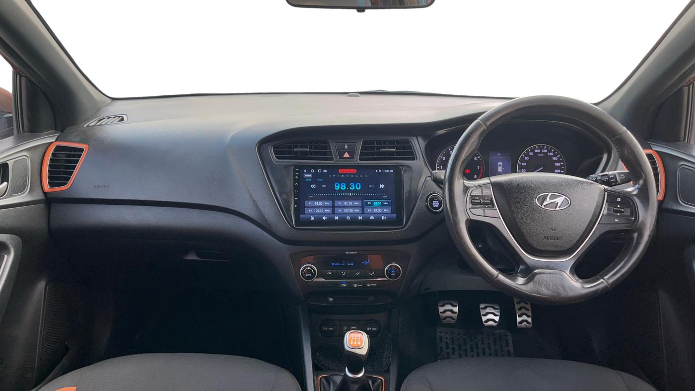 2016 Hyundai i20 Active 1.2 SX, Petrol, Manual, 80,919 km, Dashboard