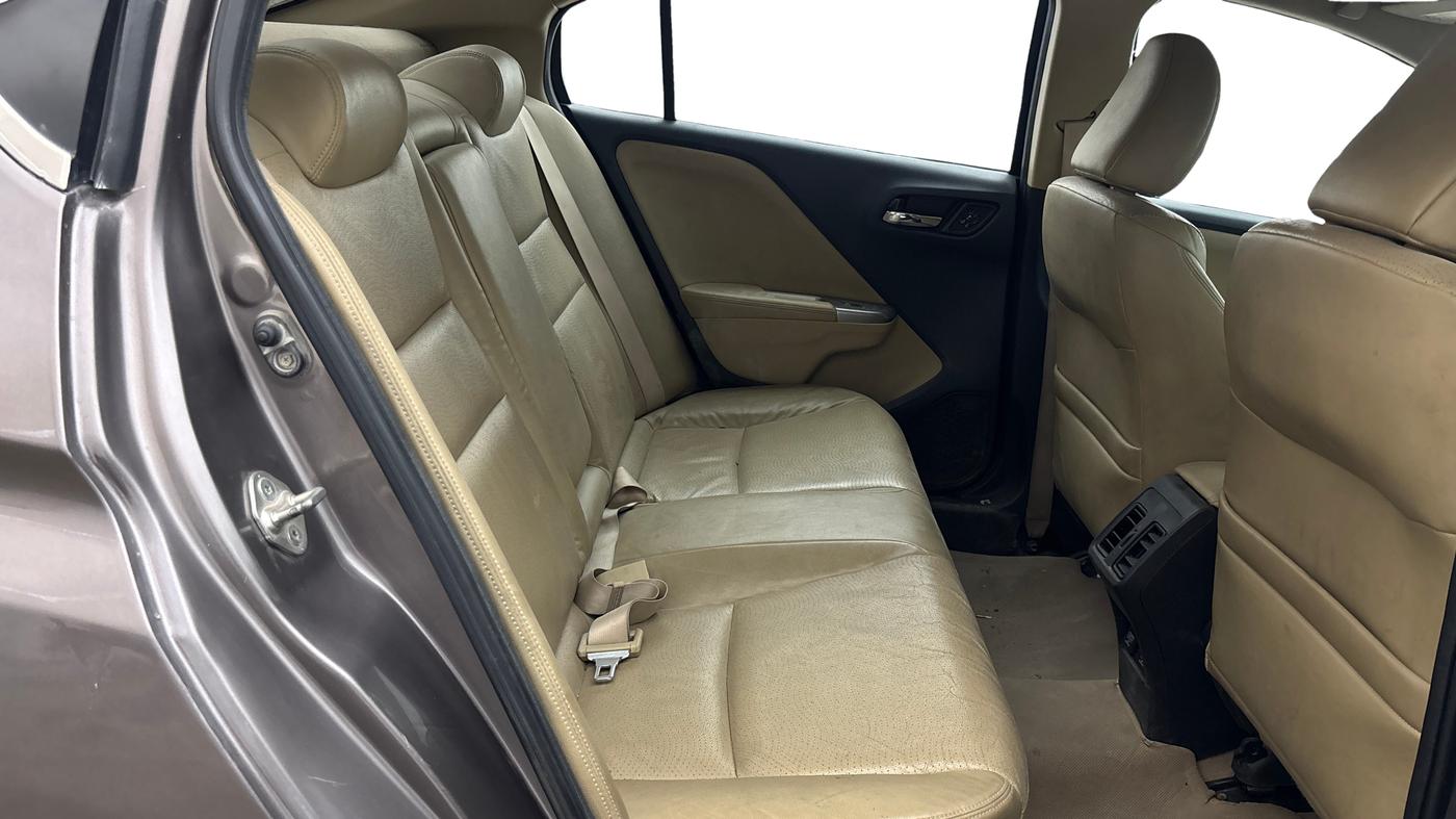 2016 Honda City 1.5L I-VTEC VX CVT, Petrol, Automatic, 1,17,772 km, Right Side Rear Door Cabin
