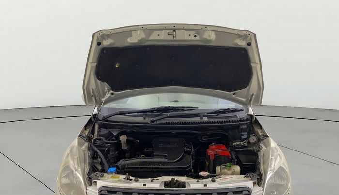 2015 Maruti Ertiga VXI CNG, CNG, Manual, 98,409 km, Open Bonet