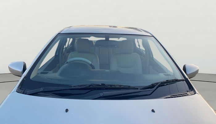 2017 Maruti Ciaz VXI+, CNG, Manual, 1,19,601 km, Front Windshield