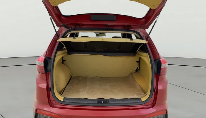 2015 Hyundai Creta SX PLUS 1.6 DIESEL, Diesel, Manual, 74,809 km, Boot Open Zoomed View