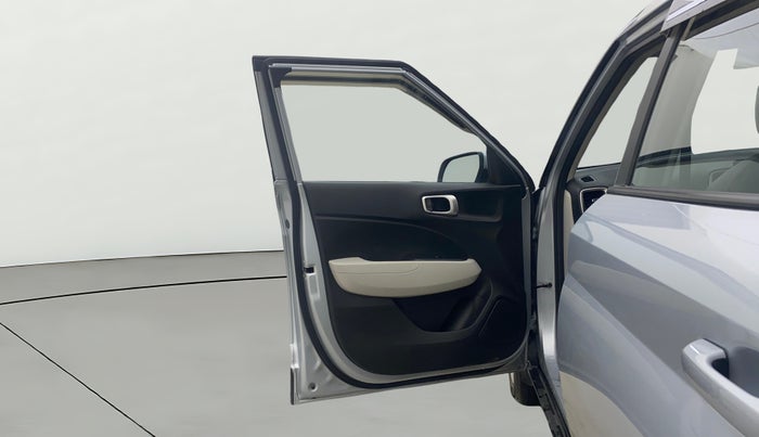 2022 Hyundai VENUE S(O) 1.2, Petrol, Manual, 3,759 km, LHS Front Door