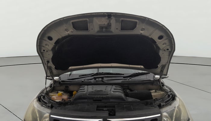 2016 Mahindra XUV500 W6 AT 1.99, Diesel, Automatic, 44,518 km, Open Bonet