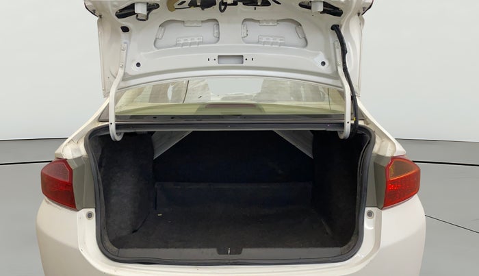 2016 Honda City 1.5L I-VTEC V MT, Petrol, Manual, 91,937 km, Boot Open Zoomed View