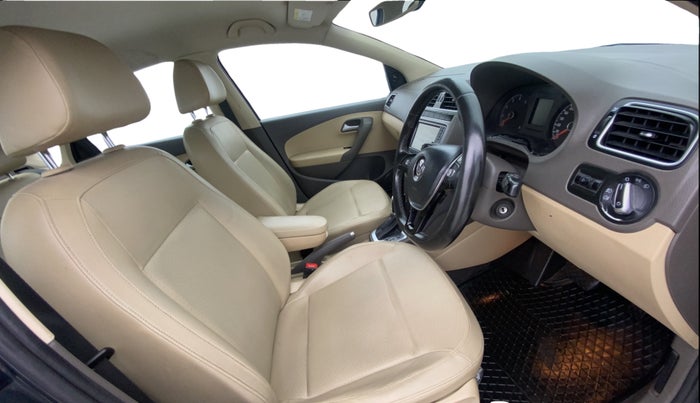 2017 Volkswagen Vento 1.2 TSI HIGHLINE PLUS AT, Petrol, Automatic, 60,533 km, Right Side Front Door Cabin