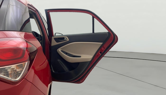 2016 Hyundai Elite i20 SPORTZ 1.2, Petrol, Manual, 1,14,179 km, RHS Rear Door