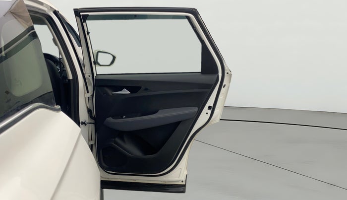 2021 MG HECTOR SHINE 1.5 PETROL TURBO CVT, Petrol, Automatic, 42,449 km, RHS Rear Door