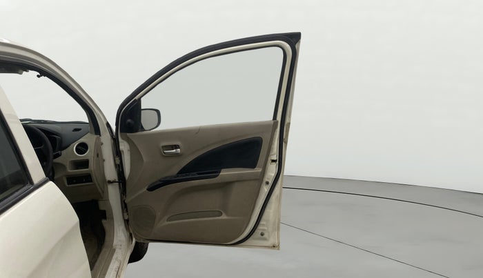 2016 Maruti Celerio VXI, Petrol, Manual, 1,09,824 km, RHS Front Door